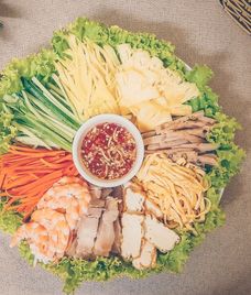 gỏi cuốn dứa