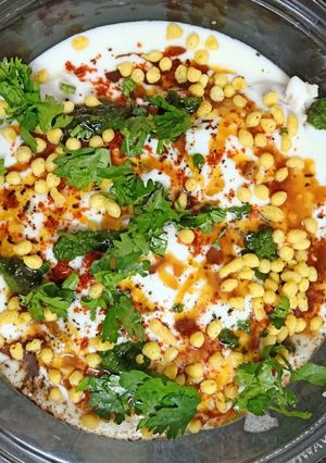 A picture of Dahi Vada.