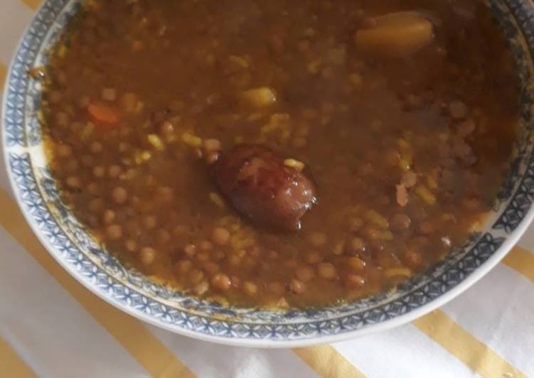 Lentejas con arroz y chorizo
