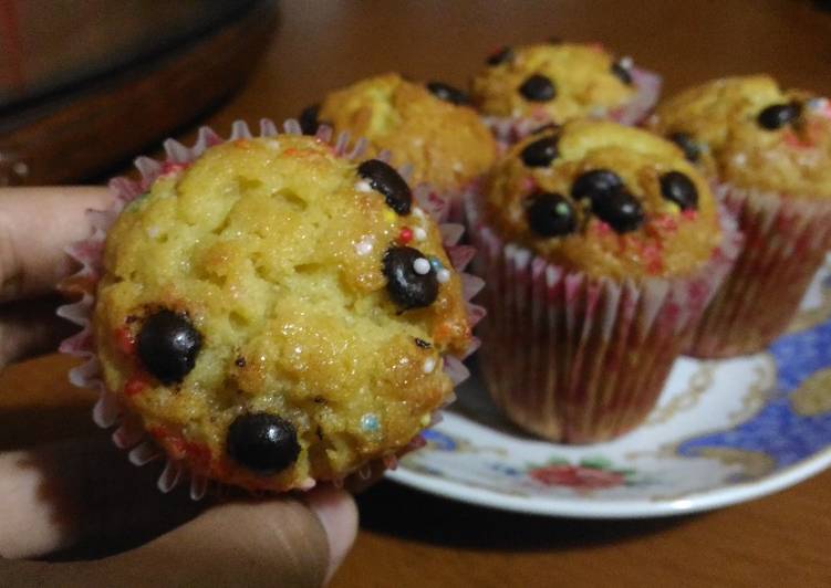 Langkah Mudah untuk Membuat Simple Vanilla Muffin (no ribet, no mixer, no bantet) 🤗, Enak