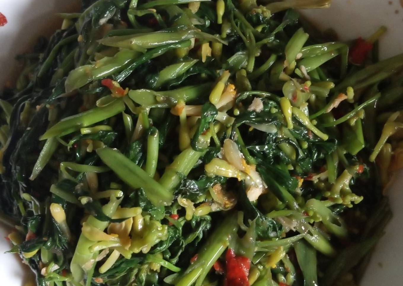 Tumis kangkung campur bunga pepaya