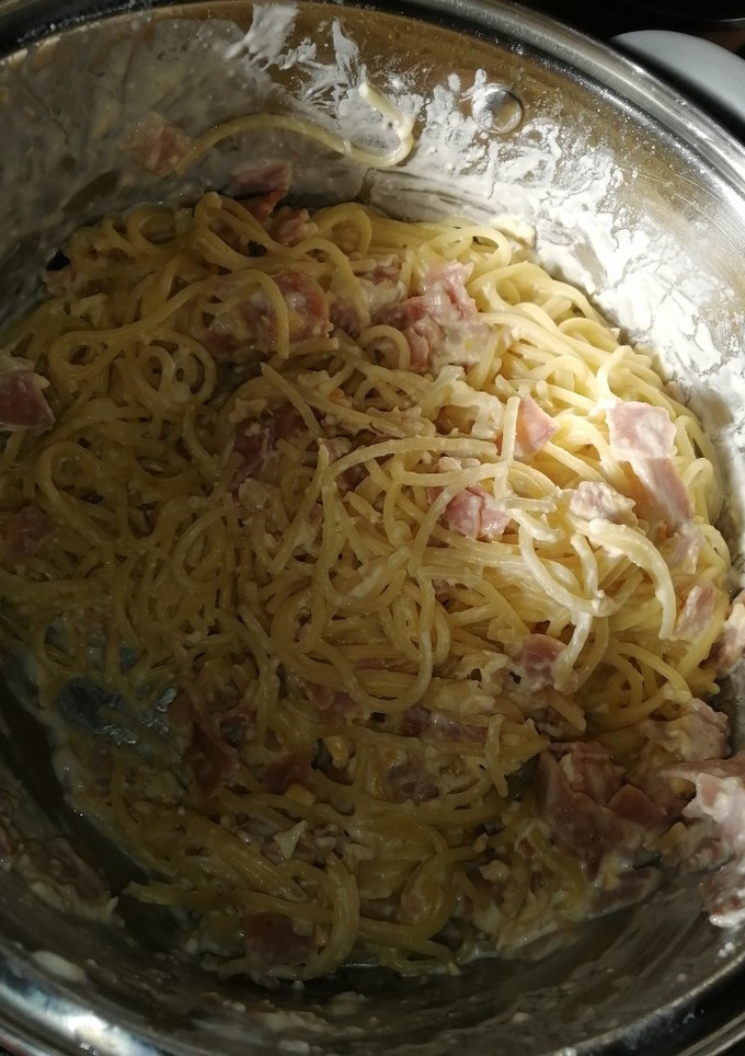 Una foto de Espaguetis a la carbonara