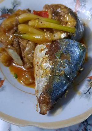 Hình của món Cá nục kho.