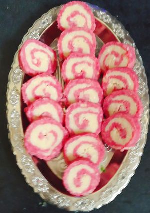 A picture of Coconut Swiss Roll.