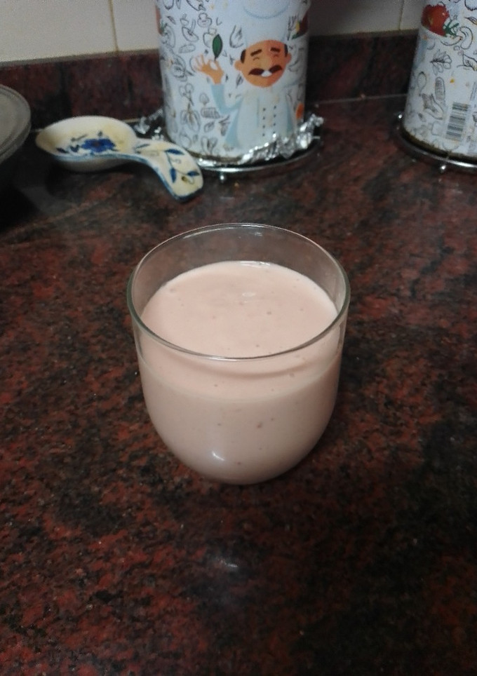 Una foto de Batido de yogur griego y fruta