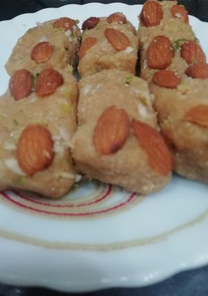 A picture of Urad dal Pinni.