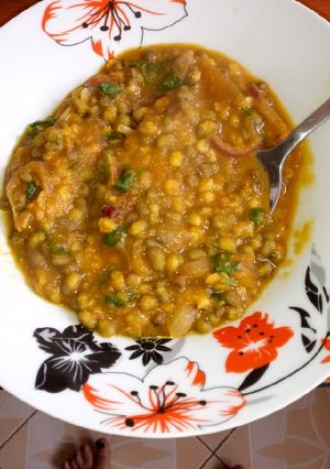 A picture of Ndengu stew.