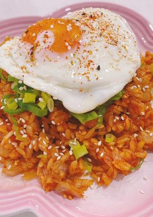 五花肉泡菜炒飯 的食譜成品照片