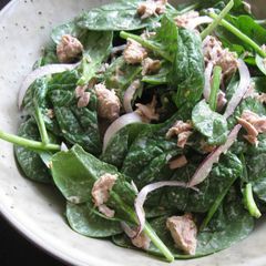 Baby Spinach & Tuna Mayo Salad A picture of Baby Spinach & Tuna Mayo Salad.