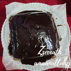 A picture of Dark Chocolate Cake.