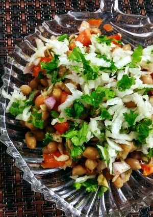 मूंगफली चाट (Peanut chaat recipe in hindi) रेसिपी मुख्य फोटो