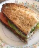 Sándwich con pan de masa madre