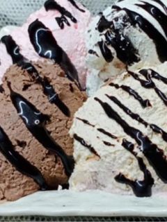 صورة لوصفة 🍨ايس كريم 🍧 بأربع نكهات