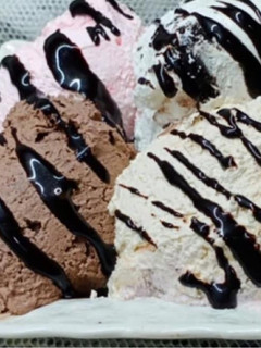 صورة لوصفة 🍨ايس كريم 🍧 بأربع نكهات