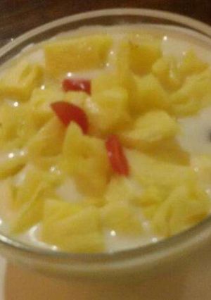 A picture of Pineapple Raita.