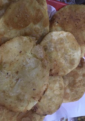 A picture of Mong daal ki kachori.