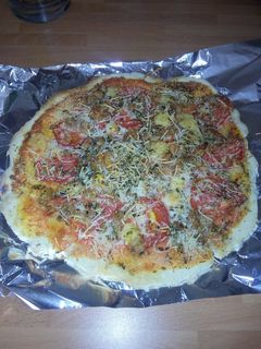 Una foto de Pizza silvestre muy sencilla