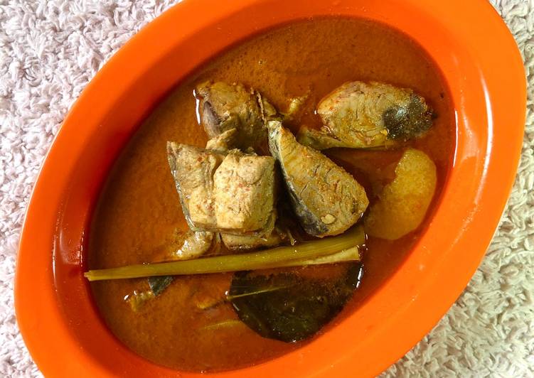 Masakan Populer Tuna Gulai Ala Warung