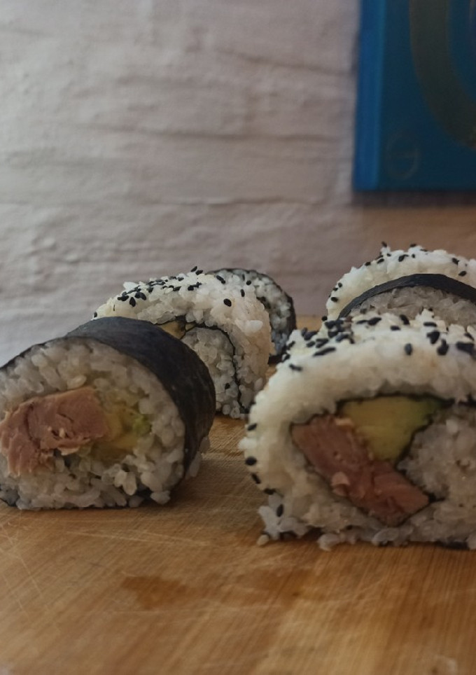 Una foto de Sushi (mi versión como principiante)