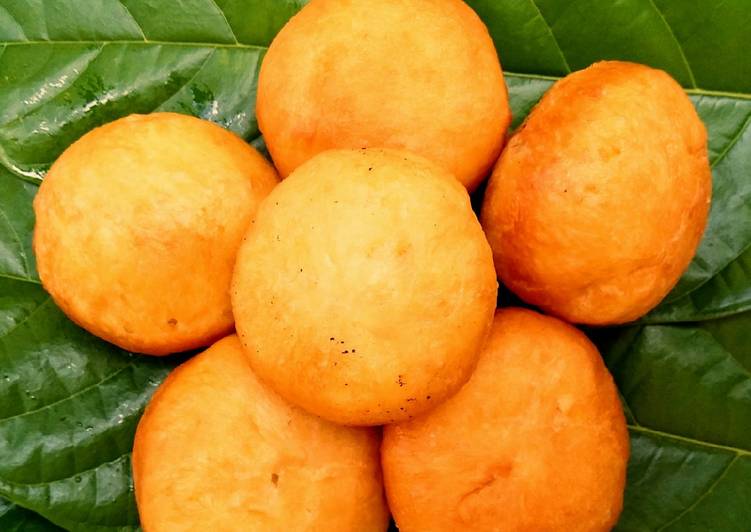 Roti Goreng Isi Coklat Meleleh