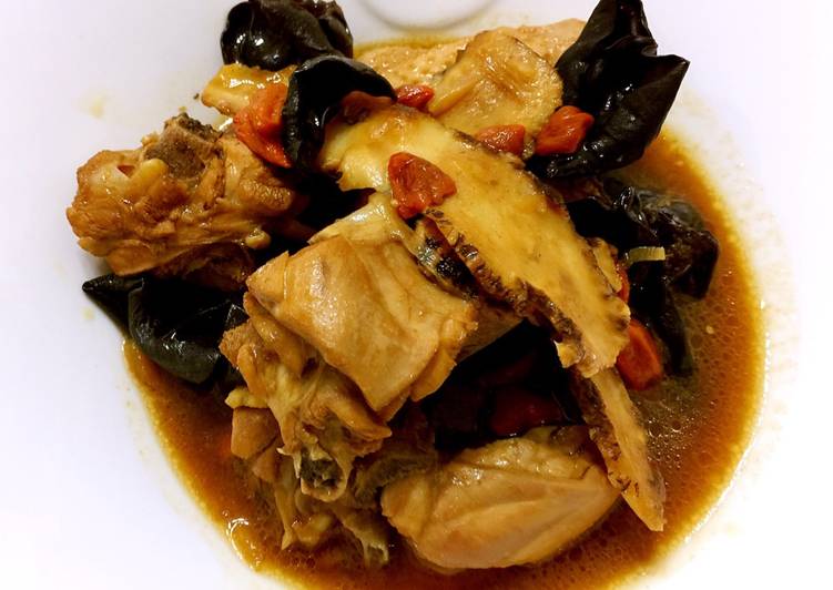 Recipe of Perfect Green Grape Chinese Wine Chicken With Wood Ear Fungus