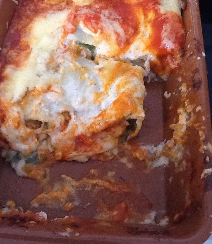 Foto principal de Macarrones grandes rellenos de carne picada o falsos canelones