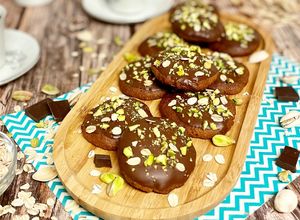 Una foto de Cookies de pistacho y chocolate (veganas)