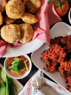 A picture of Khetapuri with Chicken Tikka.