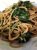 Spaghetti integrali con spinaci e formaggino