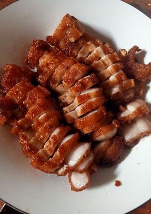 รูปของ หมูสามชั้นทอดน้ำปลา