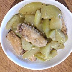 A picture of Chayote with Wings.