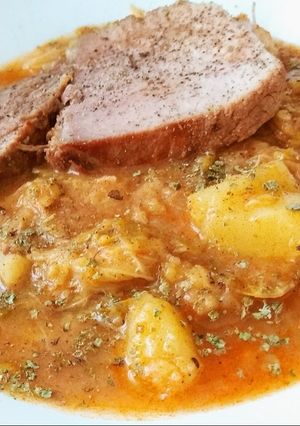 Kelkáposzta főzelék, sült hússal recept fotója