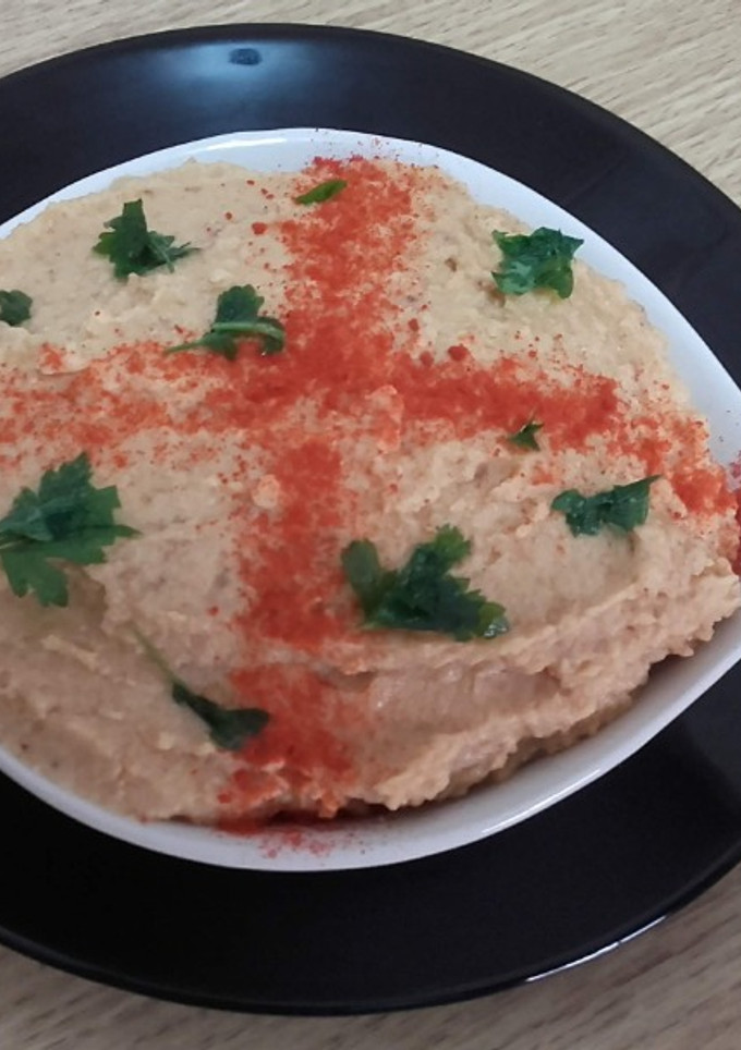 Una foto de Hummus de garbanzos