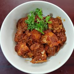A picture of Kashmiri chicken.