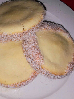 Una foto de Alfajores de maicena (nombre popular)