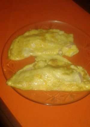 Una foto de Omelette (Jamón y Queso)