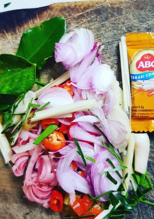 Foto resep Sambal matah Bali dengan kecombrang