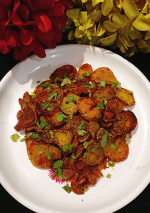 क्रिस्पी लहसुनिया आलू कतली रेसिपी मुख्य फोटो