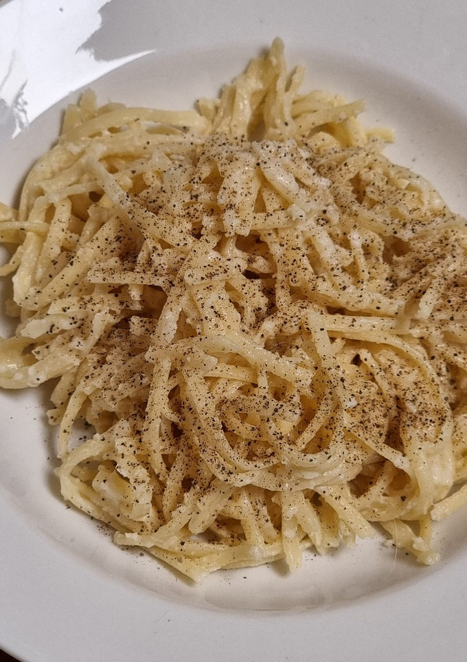 Una foto de Spaghetti Cacio e Pepe