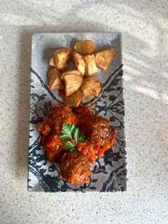 Una foto de Albóndigas en salsa con pimiento