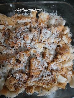 इंस्टेंट चीजीब्रेड स्नैक्स (instant cheese bread snacks recipe in marathi) रेसिपी चे मुख्य फोटो