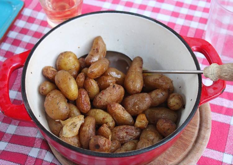 Pommes de terre grenailles en cocotte