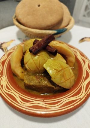 Une photo de Tajine de coings