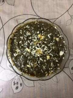 A picture of Palak paneer.