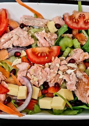 A picture of My Smoked Salmon and smoked Cheese Salad 😍.