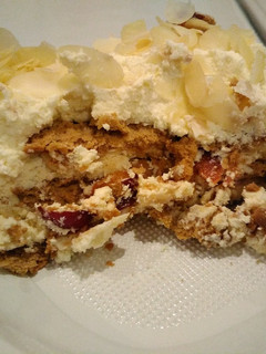 Una foto de Pastel de galletas y fruta