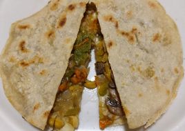 Quesadilla de flor con champiñones