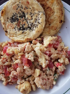 Una foto de Huevos a la Mexicana