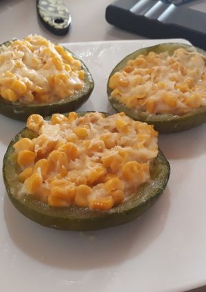Una foto de Zappallitos relleno de humita