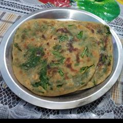 Palak paratha A picture of Palak paratha.